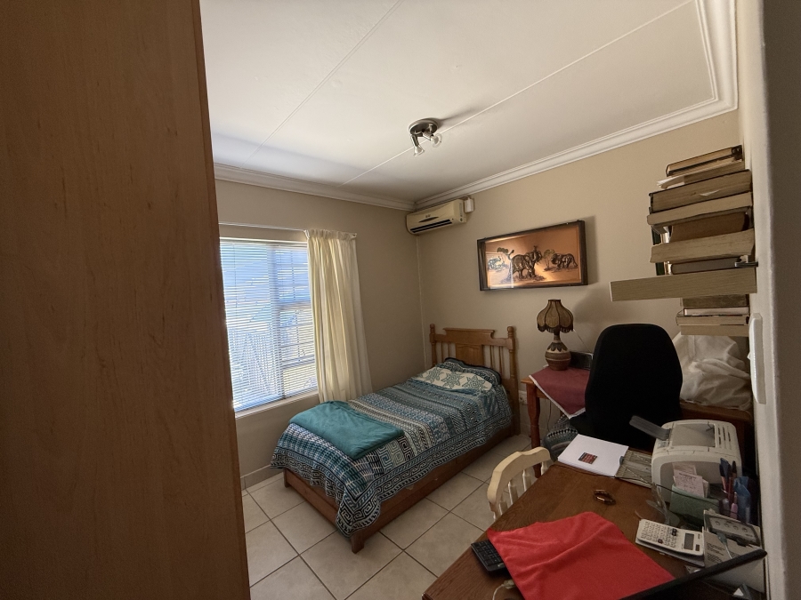 3 Bedroom Property for Sale in Reebok Western Cape